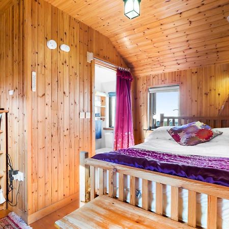Seaside Log Cabin, Carna Villa Kültér fotó